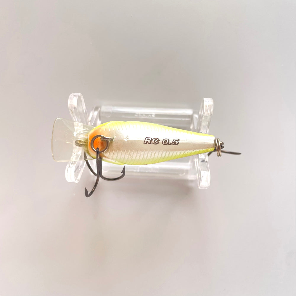 RC 0.5 CHARTREUSE PERCH